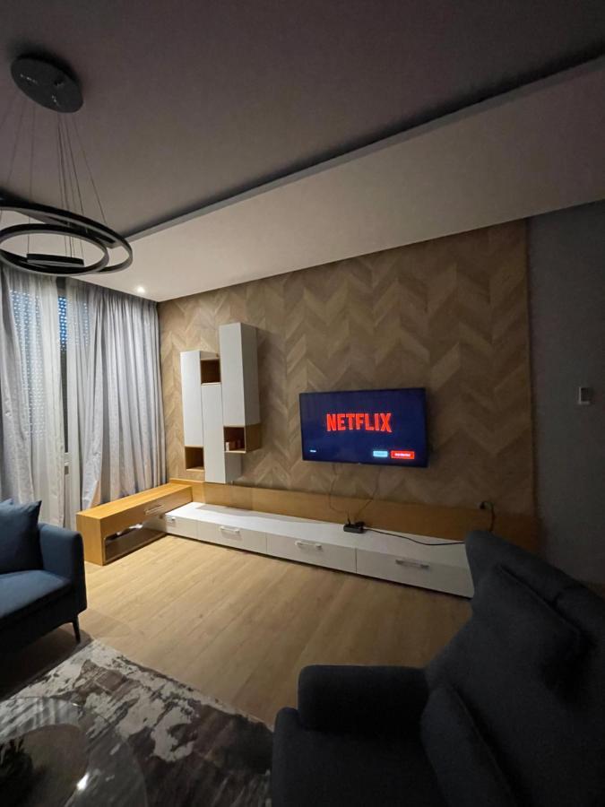 Lux Apartment Tirana Zewnętrze zdjęcie